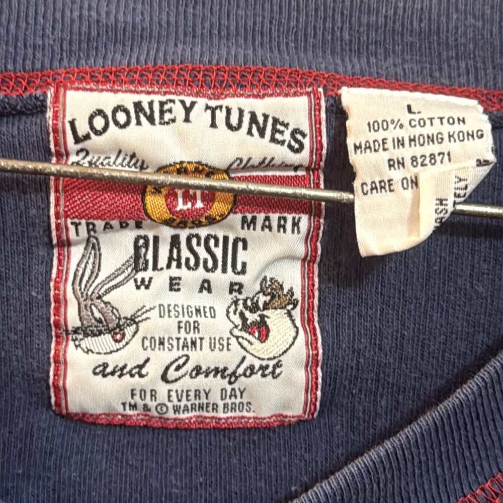 Vintage Looney Tunes Classic Henley Shirt with Embroidered Design - Picture 4 of 4
